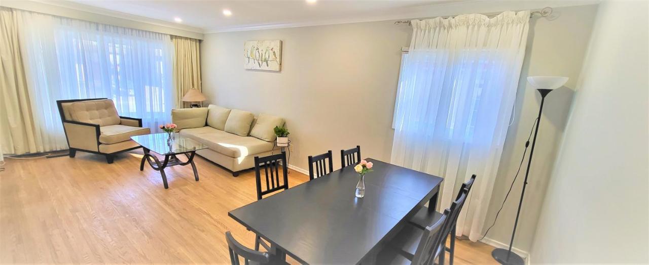 تورونتو Queen Bedroom With Private Washroom Near 401, 404, Dvp, Markham, North York, Free Parking المظهر الخارجي الصورة